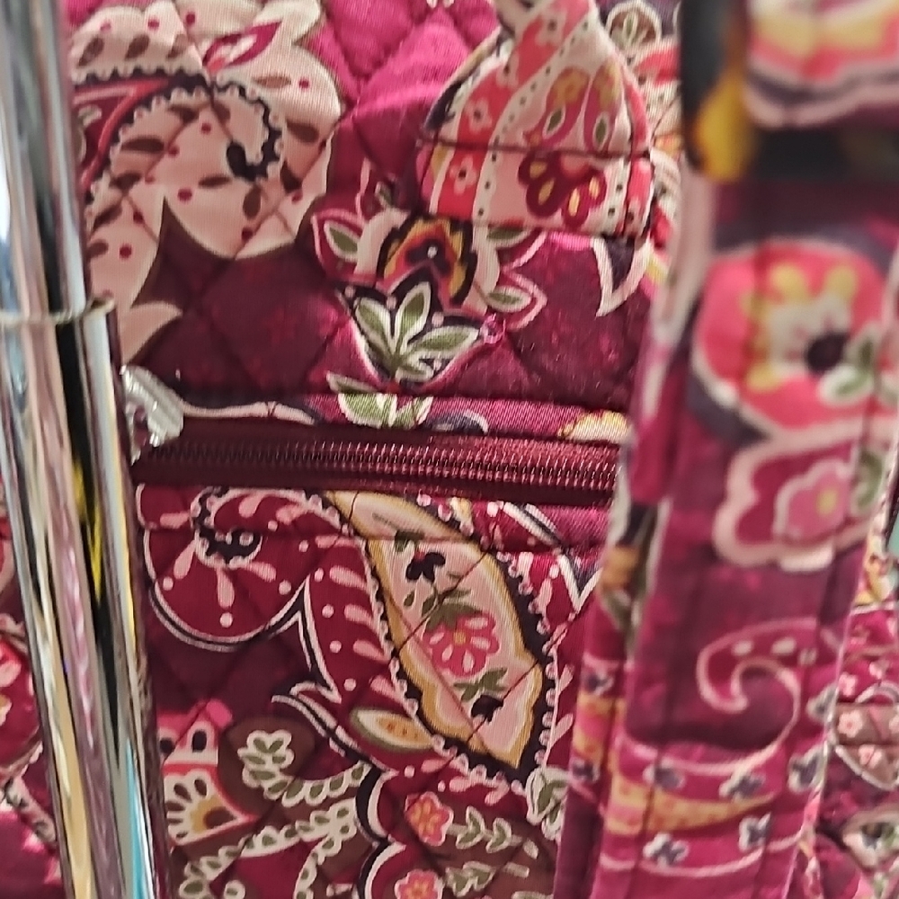 Vera Bradley Raspberry Paisley backpack with matching wallet - Picture 6 of 15